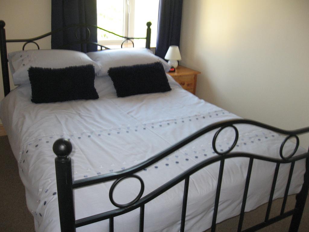 Villa Ballagh Court à Ballynabola Chambre photo