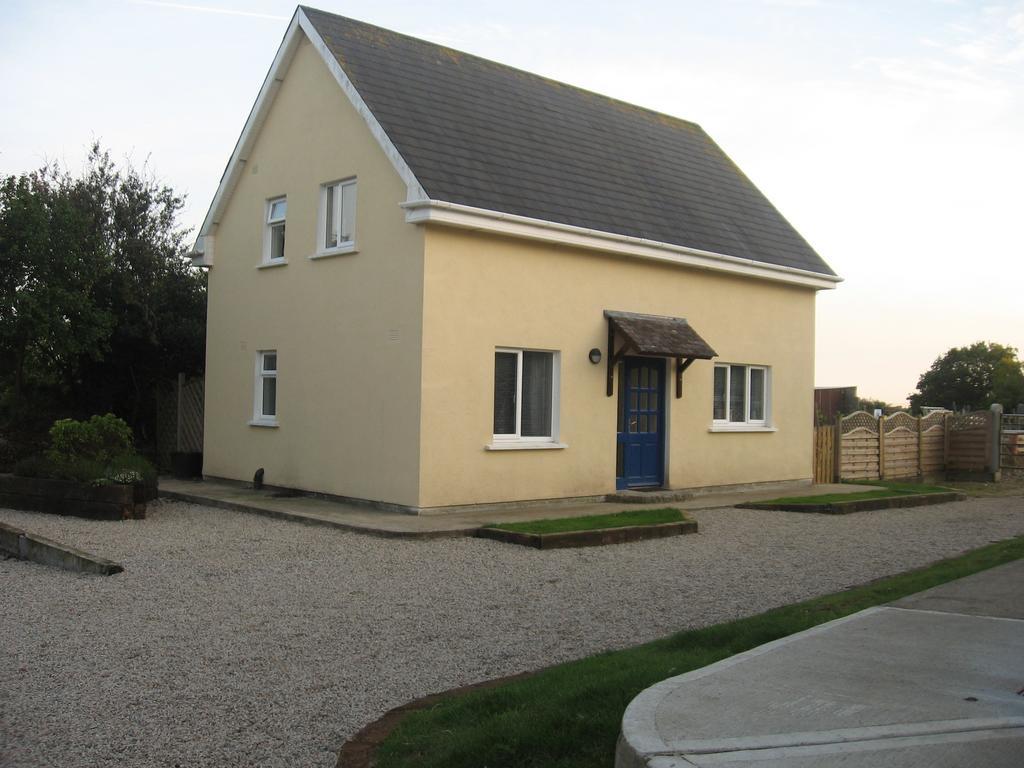 Villa Ballagh Court à Ballynabola Chambre photo